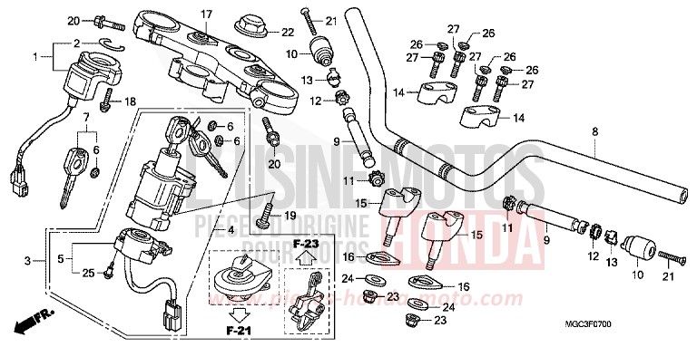 TUYAU DE GUIDON/PONT SUPERIEUR de CB1100 ABS PEARL MILKEY WHITE (NH162) 2013